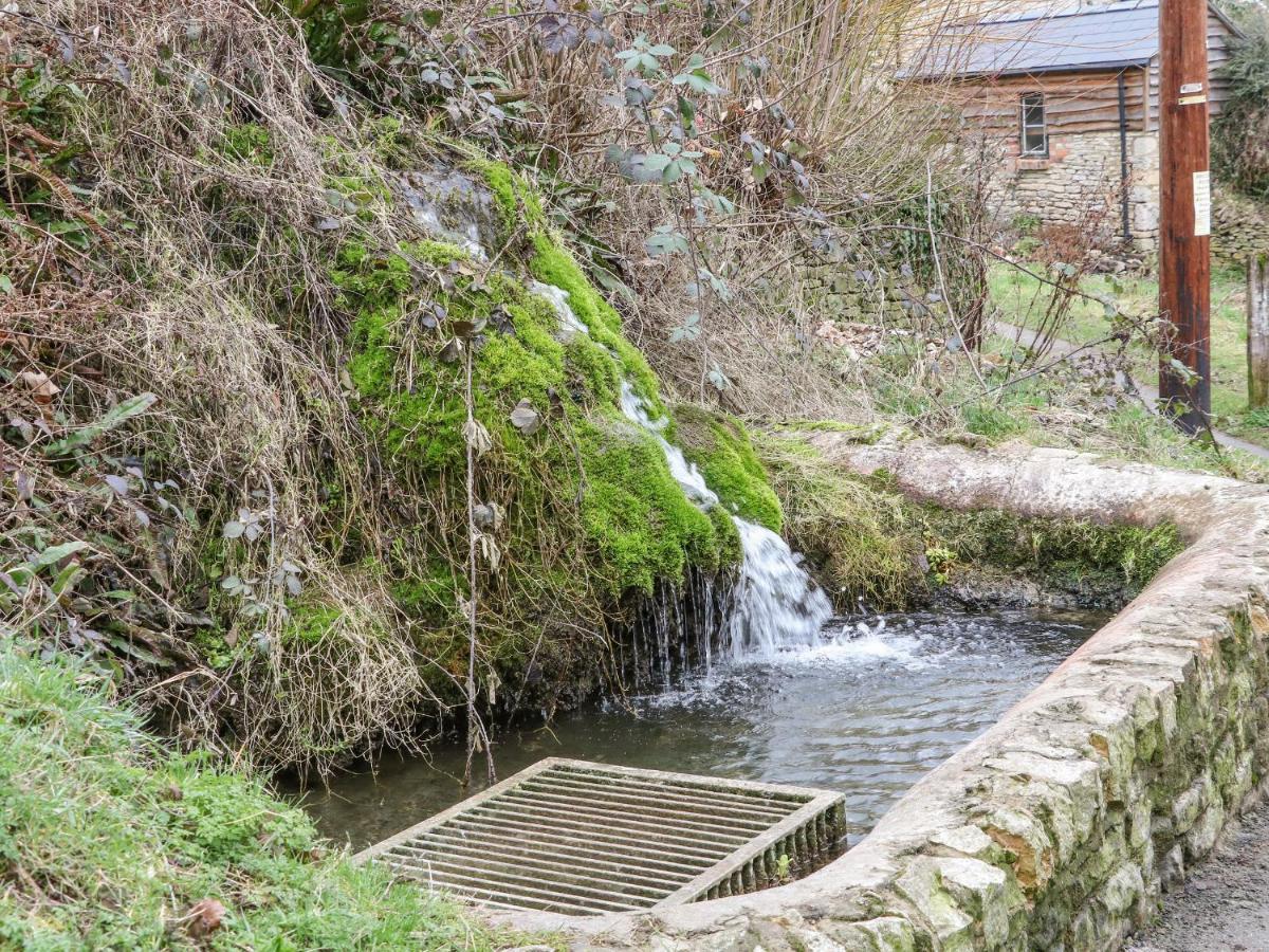 ChedworthBrooklands别墅 外观 照片